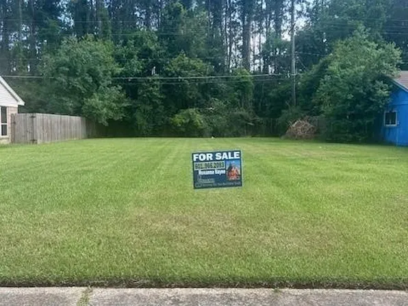 215 Drury Ln, Slidell, LA 70460