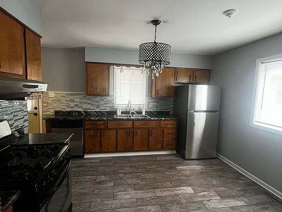4th image of 924 Sunnyside Ave