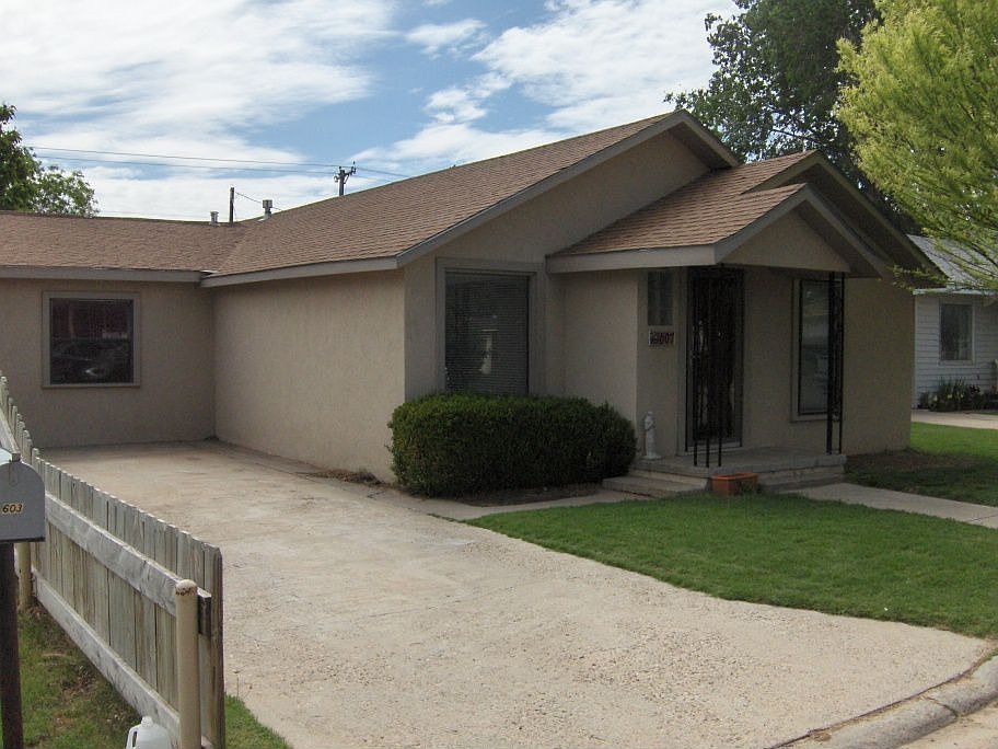 1st image of 607 Oatis Ave