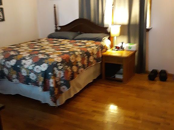 4th image of 602 N Hena St