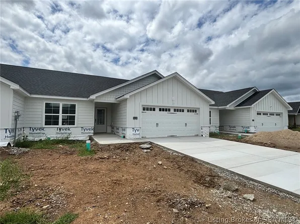 5148 Woodstone Circle #138, Jeffersonville, IN 47130