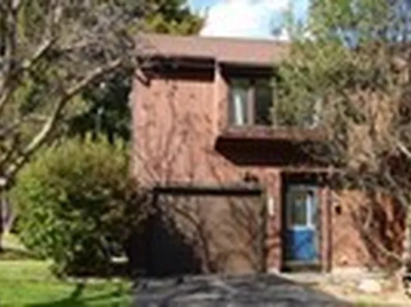 3159 Burrwood Dr, Baldwinsville, NY 13027