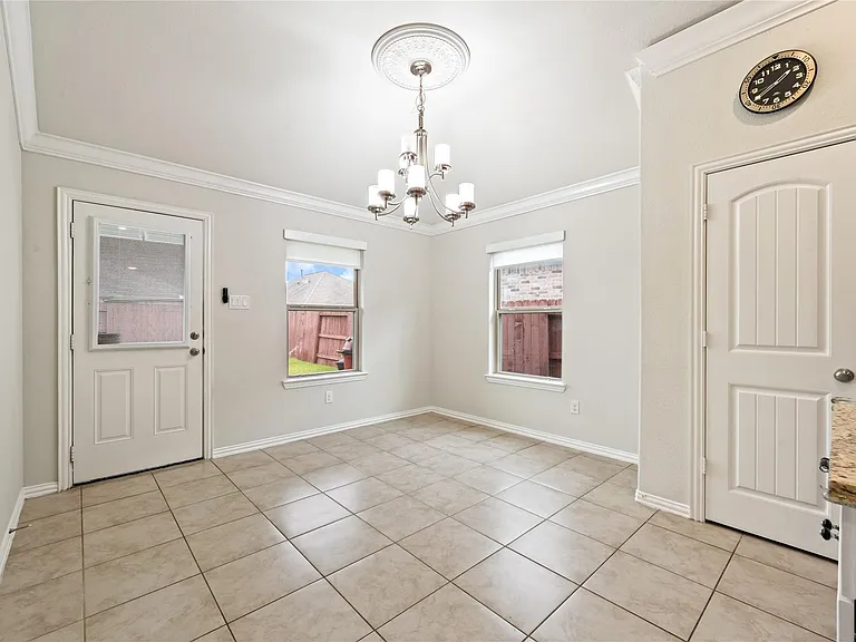 8934 English Manor Dr — Photo 14