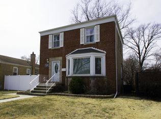 9240 S Sacramento Ave, Evergreen Park, IL 60805