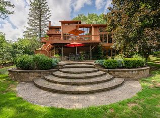 1635 Hammond Ct, Bloomfield Hills, MI 48304