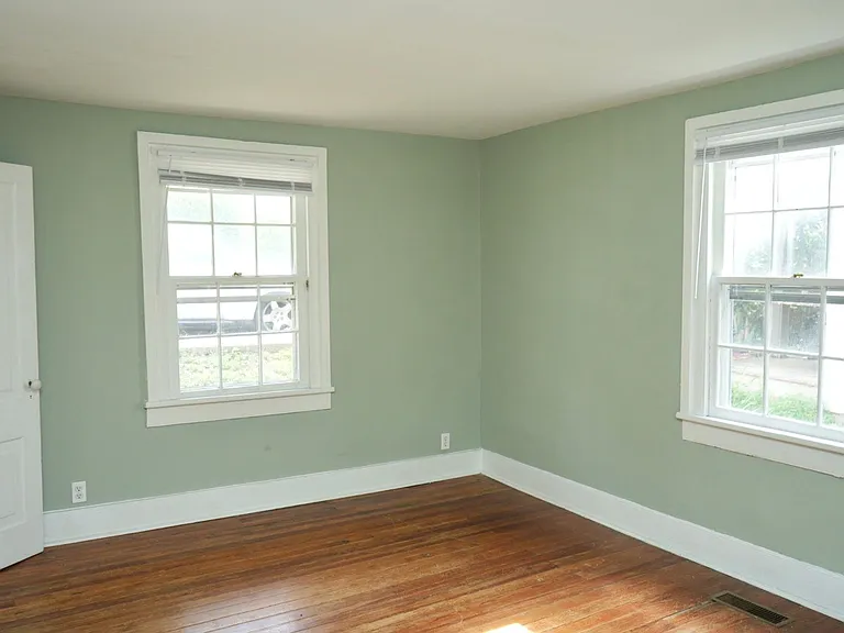 920 Anderson St — Photo 13