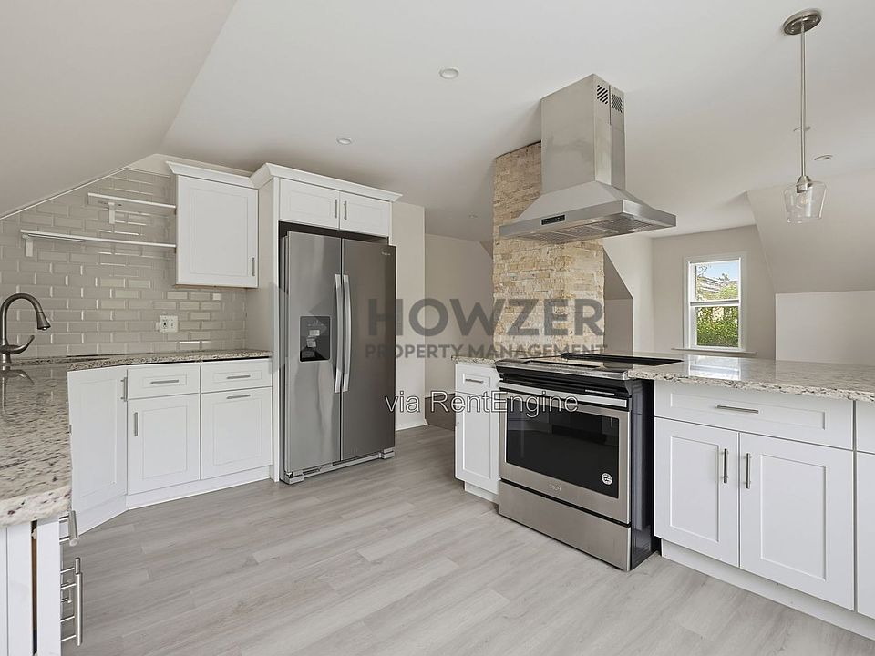 1st image of 322 Broad St APT 2