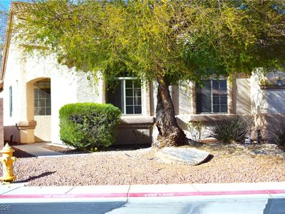 7515 Splashing Rock Dr, Las Vegas, NV, 89131