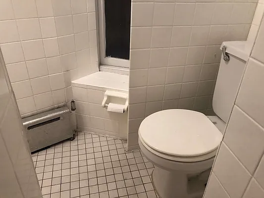 Rented by Waverly Realty Associates | media 16