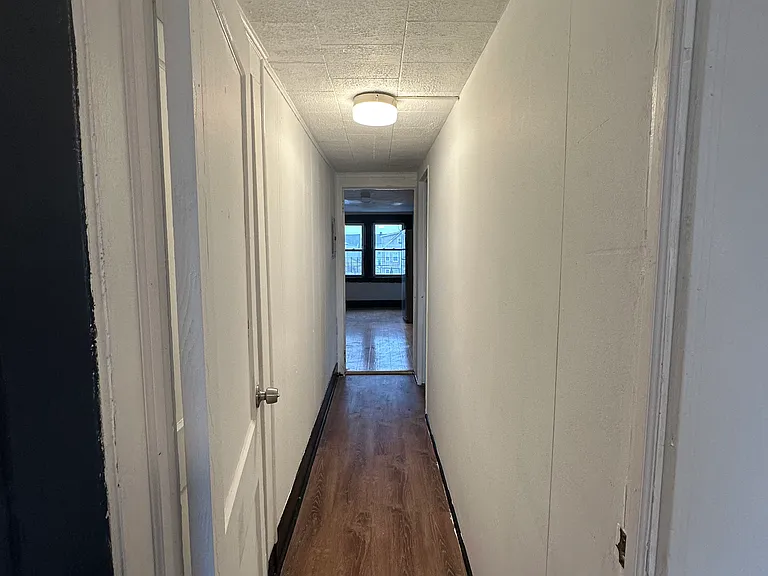 138 N 15th St #3 — Photo 15