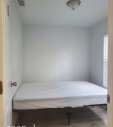 3rd image of 3717 E 38th Ave #14174736