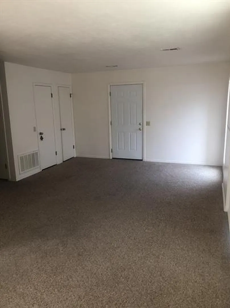 500 Curry Lane — Photo 4