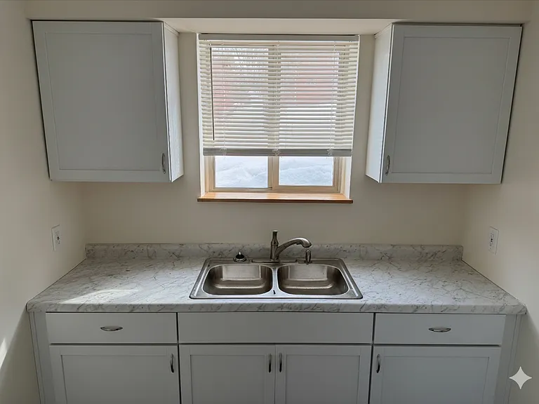 4560 E 104th St #9 — Photo 1