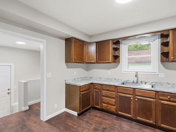 5th image of 3813 3rd Ave W