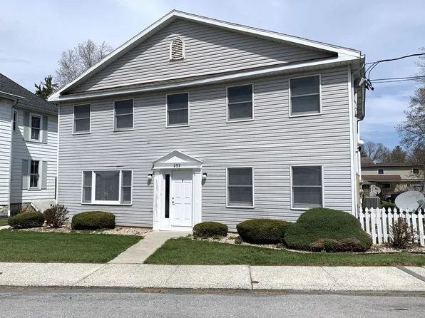 253 College Ave, 253 College Ave #4, Chambersburg, PA 17201