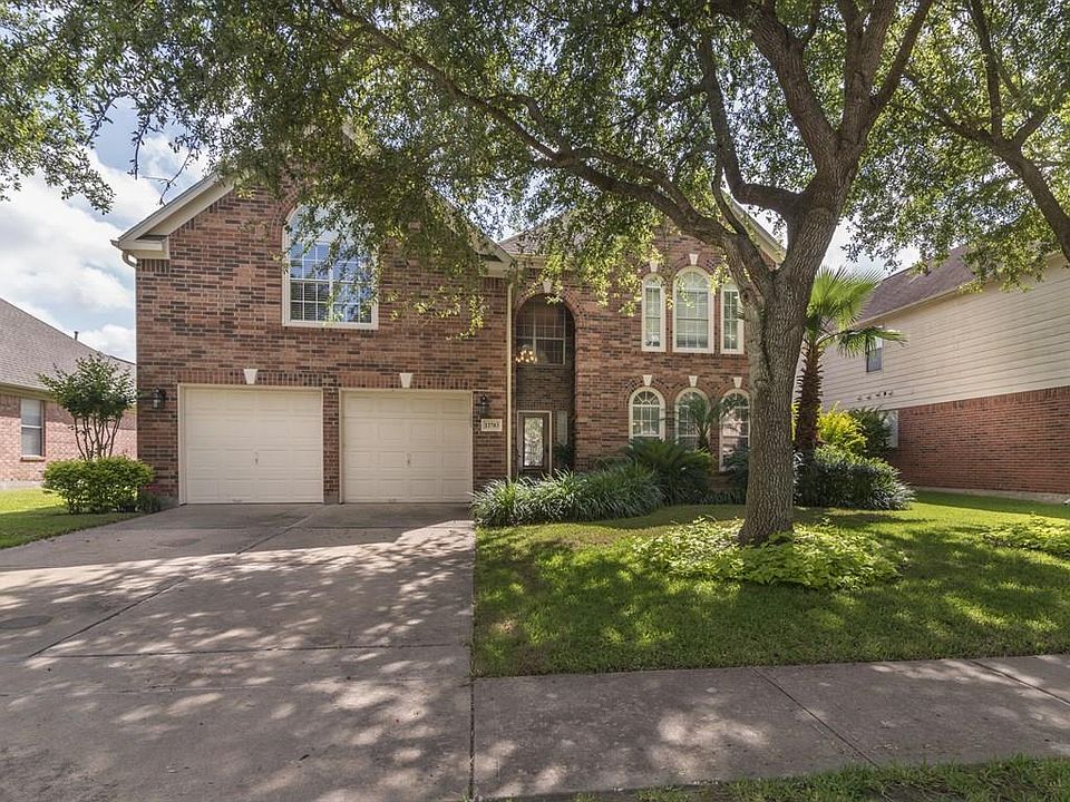 1st image of 13703 Country Green Ct