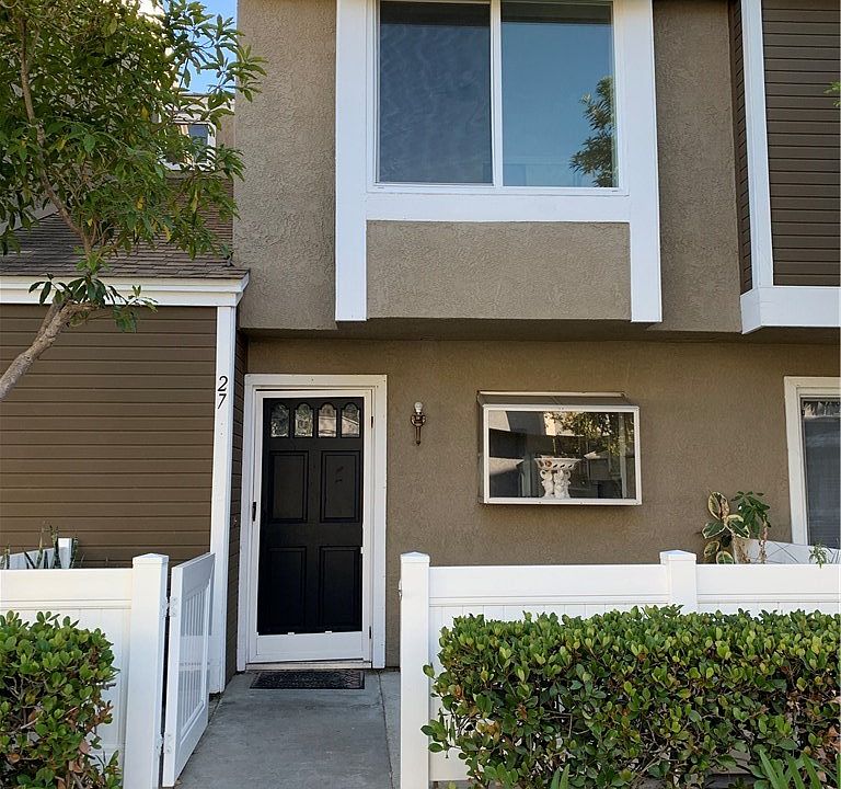 1st image of 27 Briarwood Ln #70
