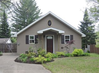 6834 Lake Dr, Harrison, MI 48625