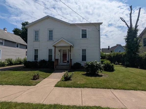 21 Poplar St, North East, PA 16428