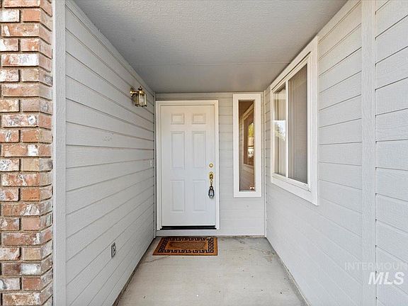 4th image of 3630 W Woodmont Dr