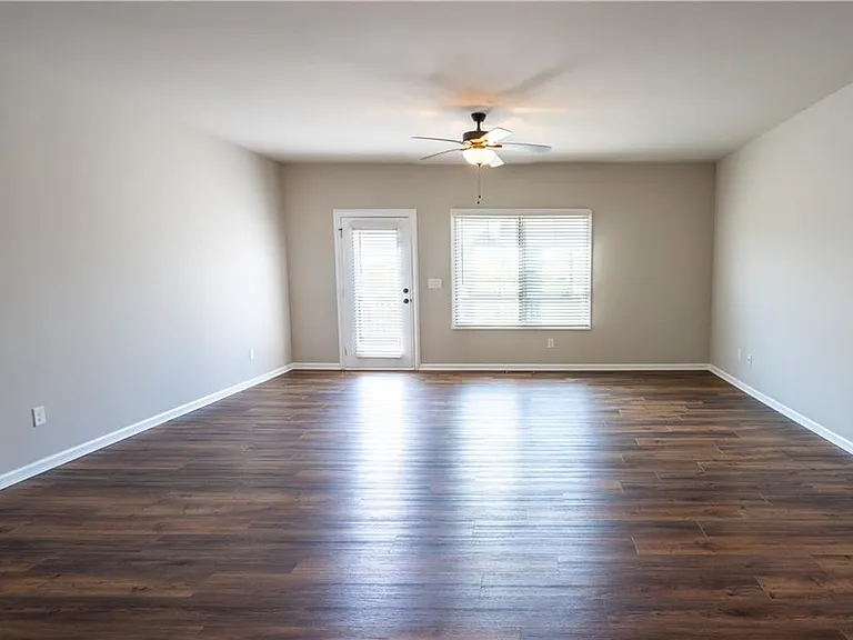 3657 Princeton Ave — Photo 10