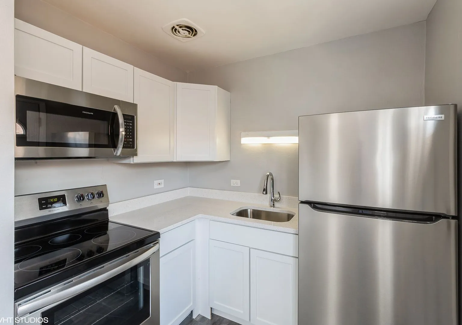 Palatine Park Apartments — Photo 4