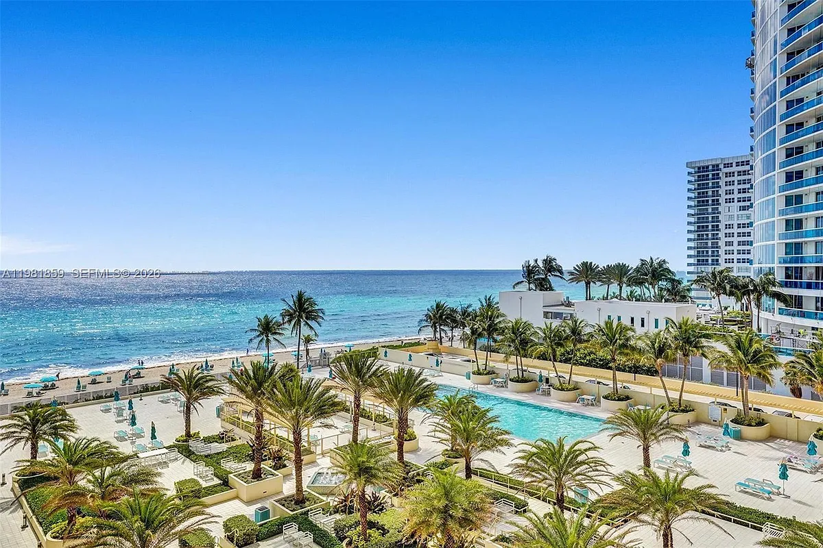 Building Photo - 2501 S Ocean Dr #1618