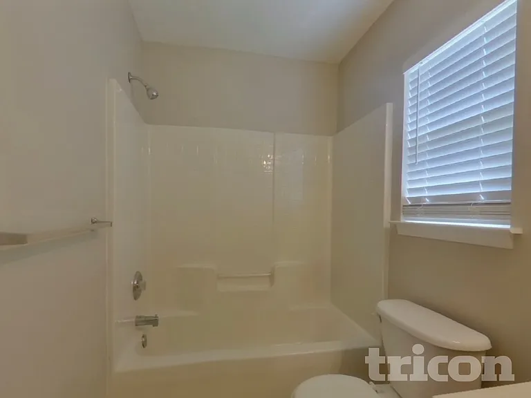 911 Woodington Ln — Photo 14