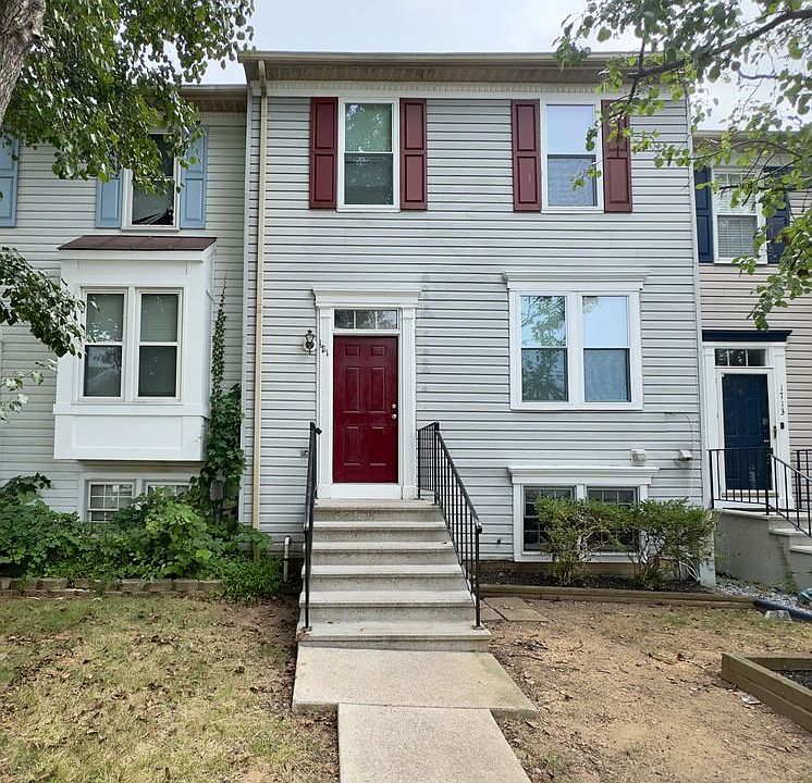 1st image of 1711 Winding Brook Way