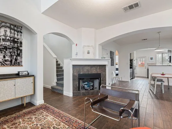 1819 Village Oak Ct, Austin, TX 78704