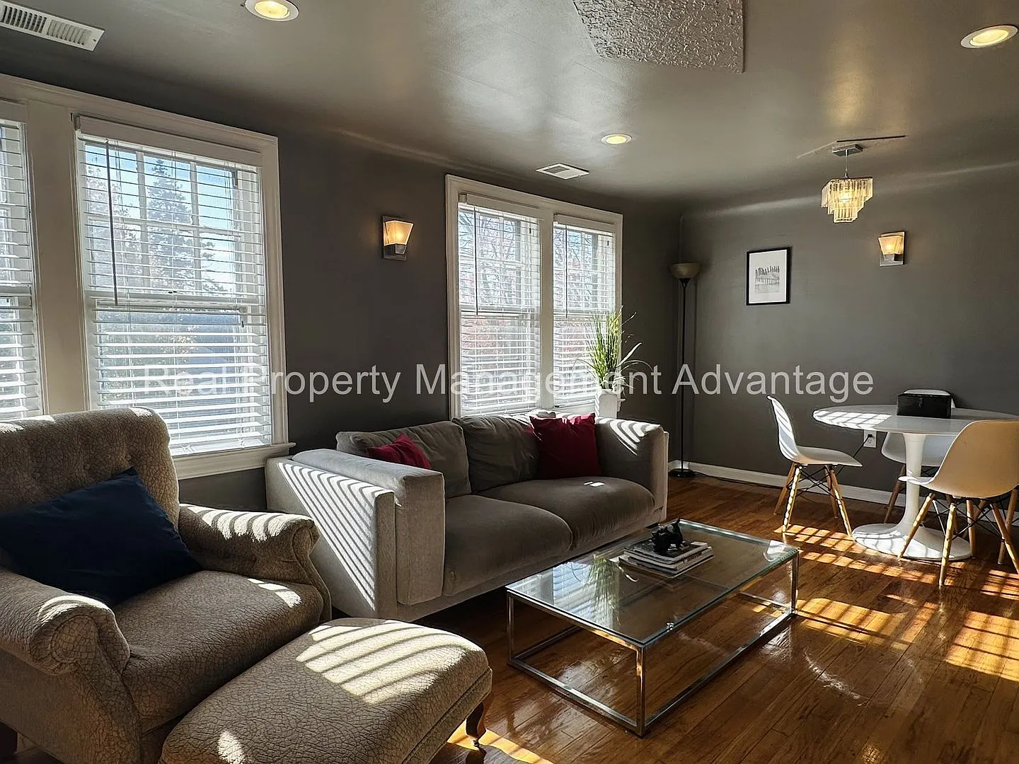 781 Camden — Photo 3