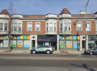 318 Lake St #2R, Oak Park, IL 60302