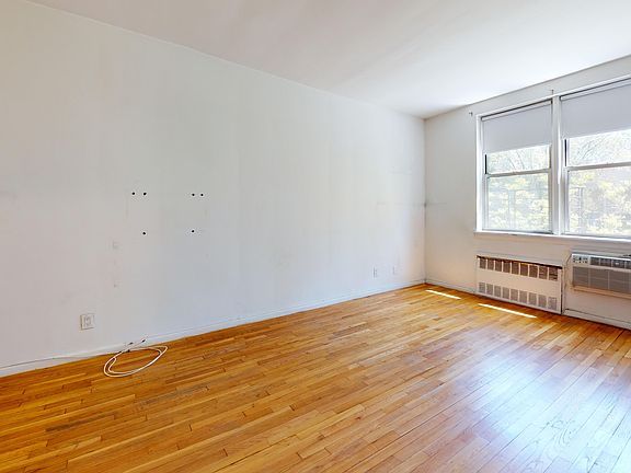 3rd image of 1483 1st Ave APT 3G