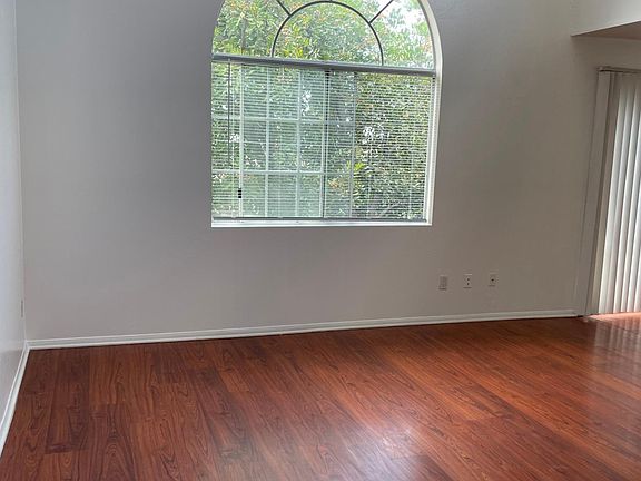 2nd image of 6415 Garvanza Ave #202