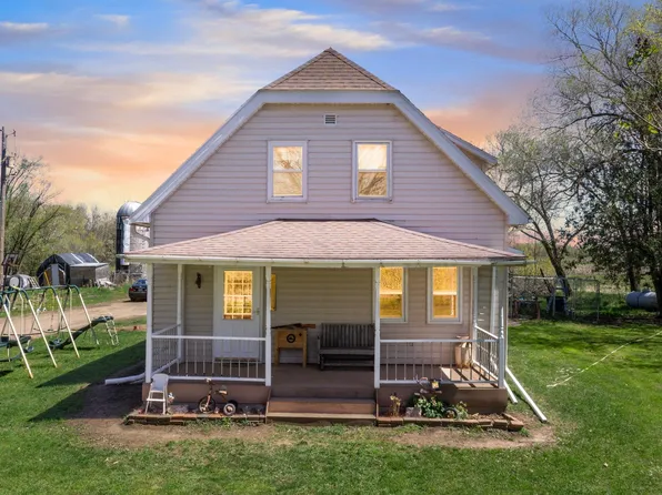 35614 Fox Rd, Hinckley, MN 55037