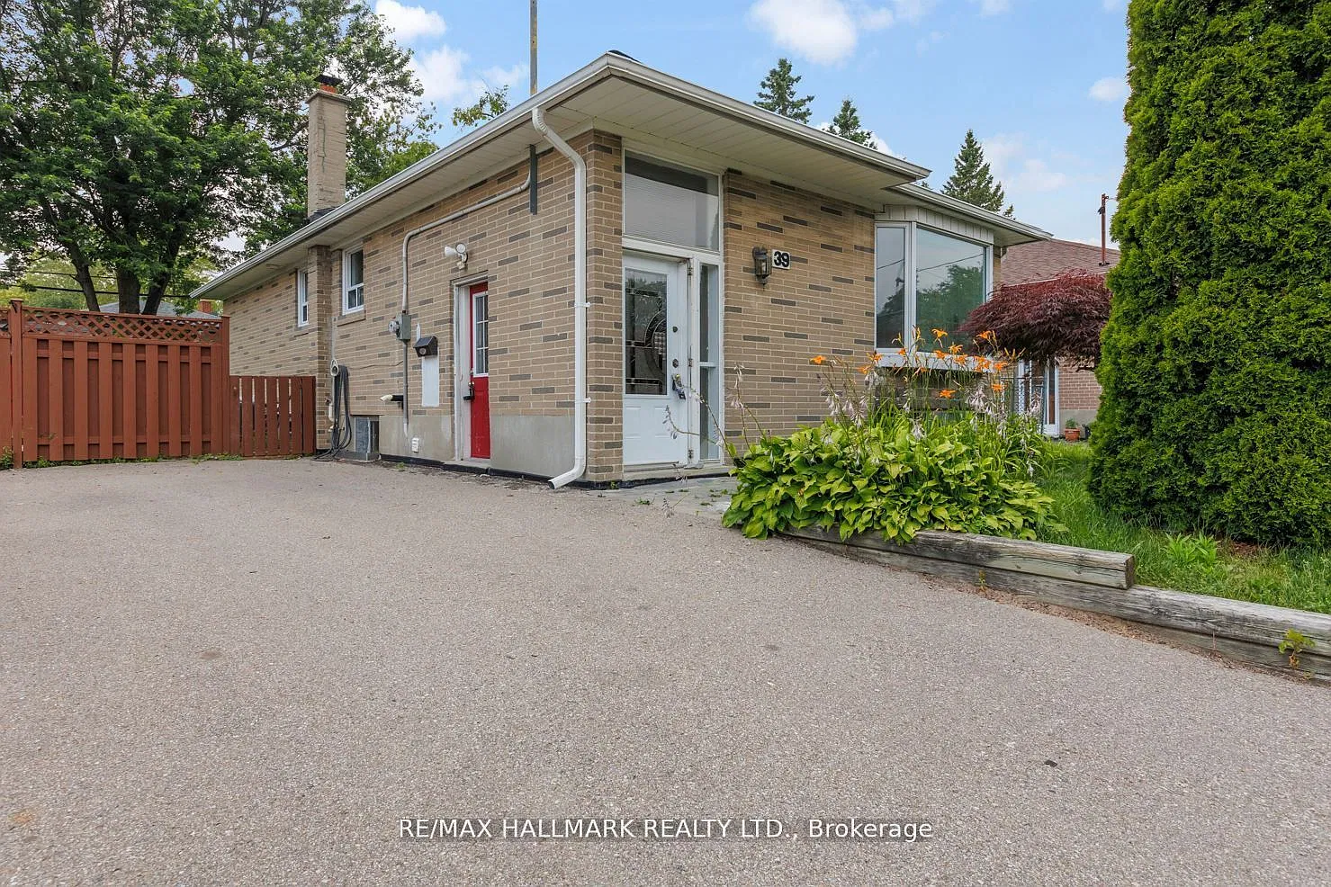 3 bed, $2,950 — Photo 1