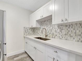 3915 S Flagler Dr APT 118, West Palm Beach, FL 33405