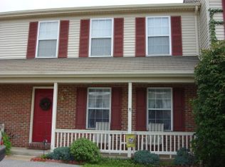105 Chelmsford Dr, Marietta, PA 17547