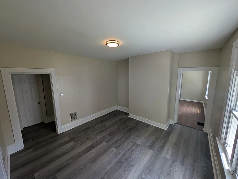 128 Charles St — Photo 12