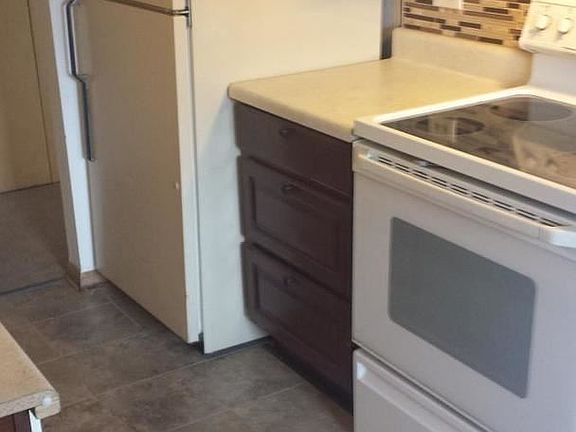 2nd image of 3900 W 115th Pl NE #3