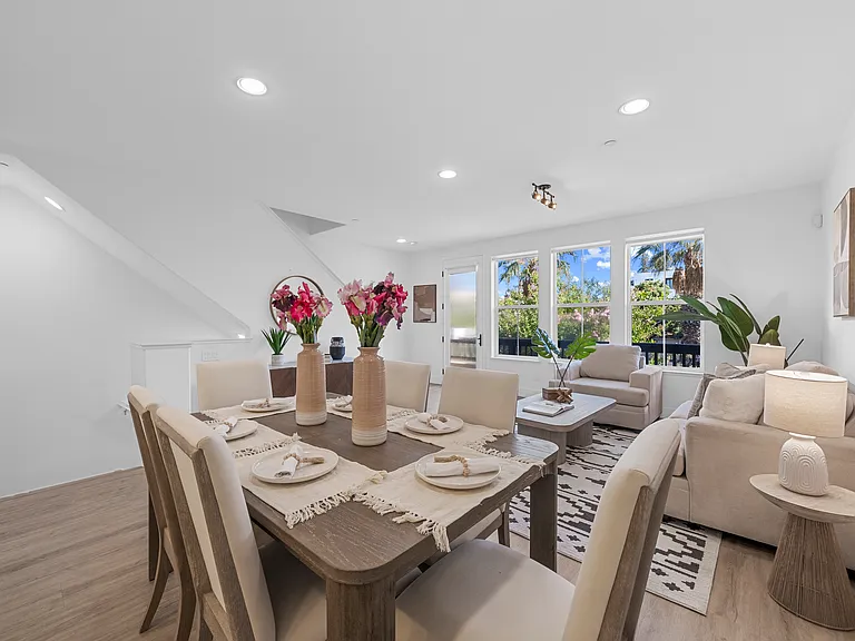 1469 W San Carlos St — Photo 12