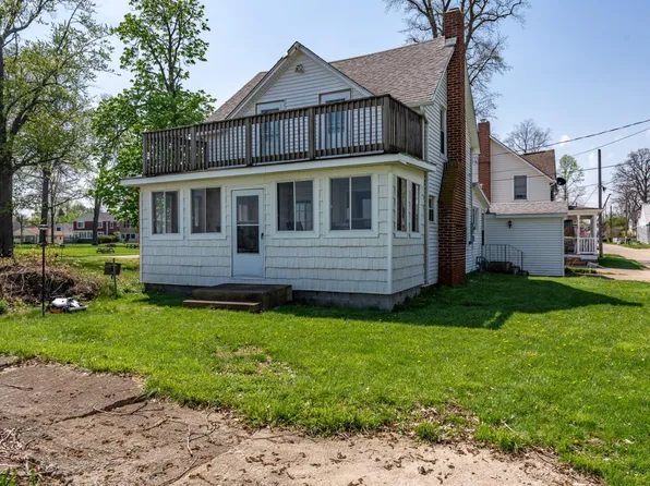 16 Oakwood Ave, Huron, OH 44839