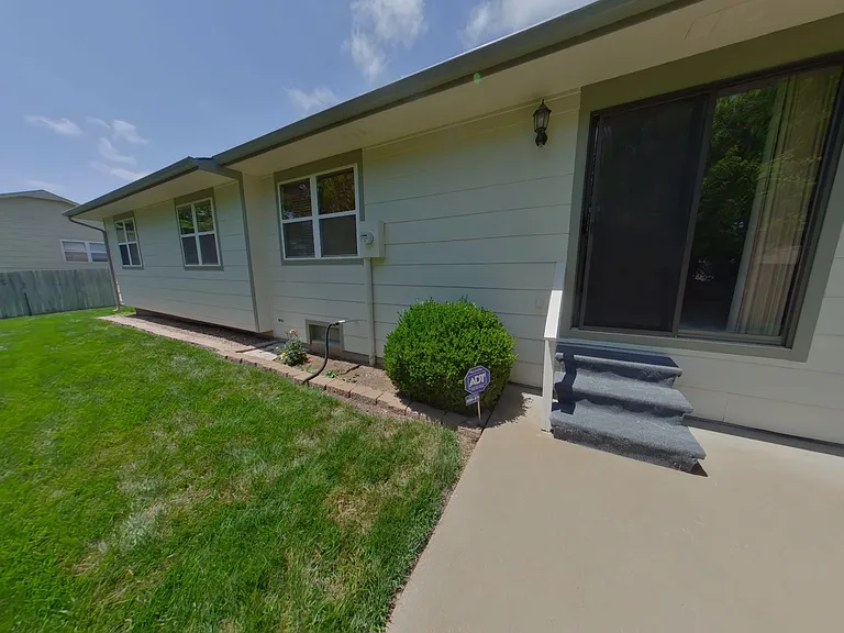650 S Highland Dr — Photo 12