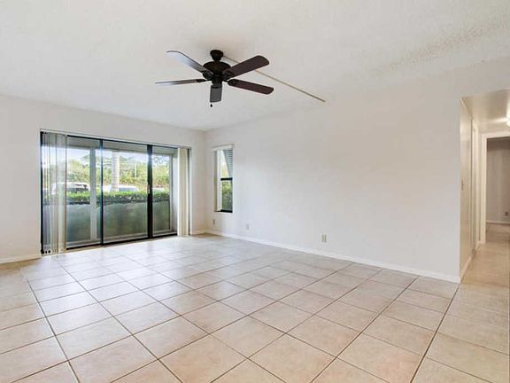 2nd image of 1116 Green Pine Blvd APT E1