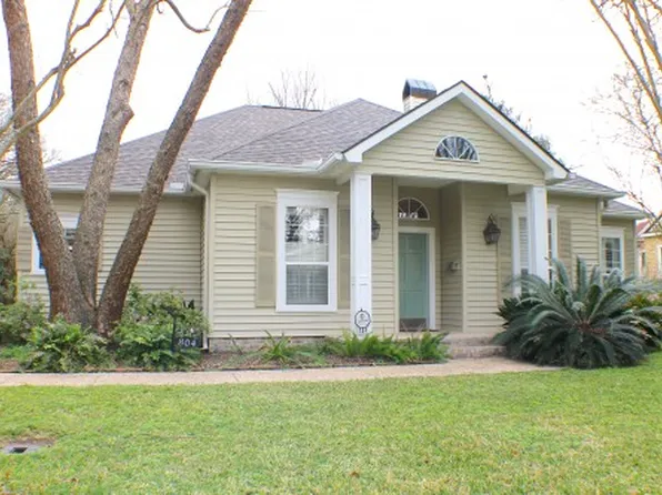 304 N Carolina Ave, New Roads, LA 70760