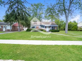 28063 Stuart Ave, Southfield, MI 48076
