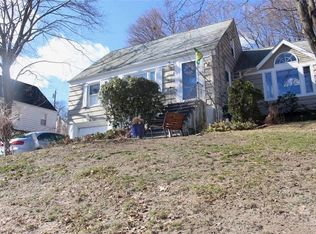 163 Herschel Ave, Waterbury, CT 06708