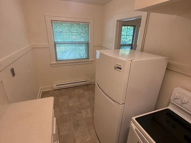 741 Federal Ave E — Photo 10