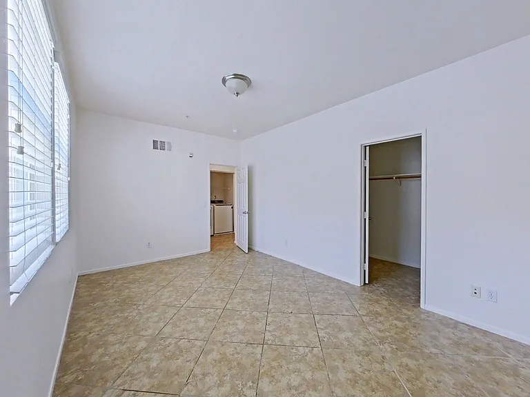 16911 Bixby St #21 — Photo 19