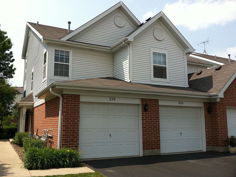 1st image of 220 Ashbury Ln E